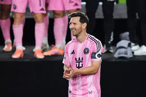 تخطى أسطورة ريال مدريد.. ميسي الأكثر صناعة للأهداف في تاريخ كرة القدم